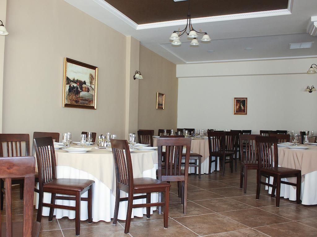 Hotel Dusan Si Fiul Resita Nord Exteriör bild